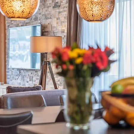 Haus Mirador By Premium דירה צרמט