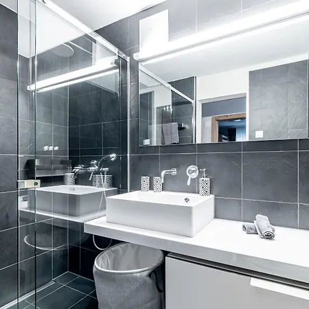 Haus Mirador By Premium דירה צרמט